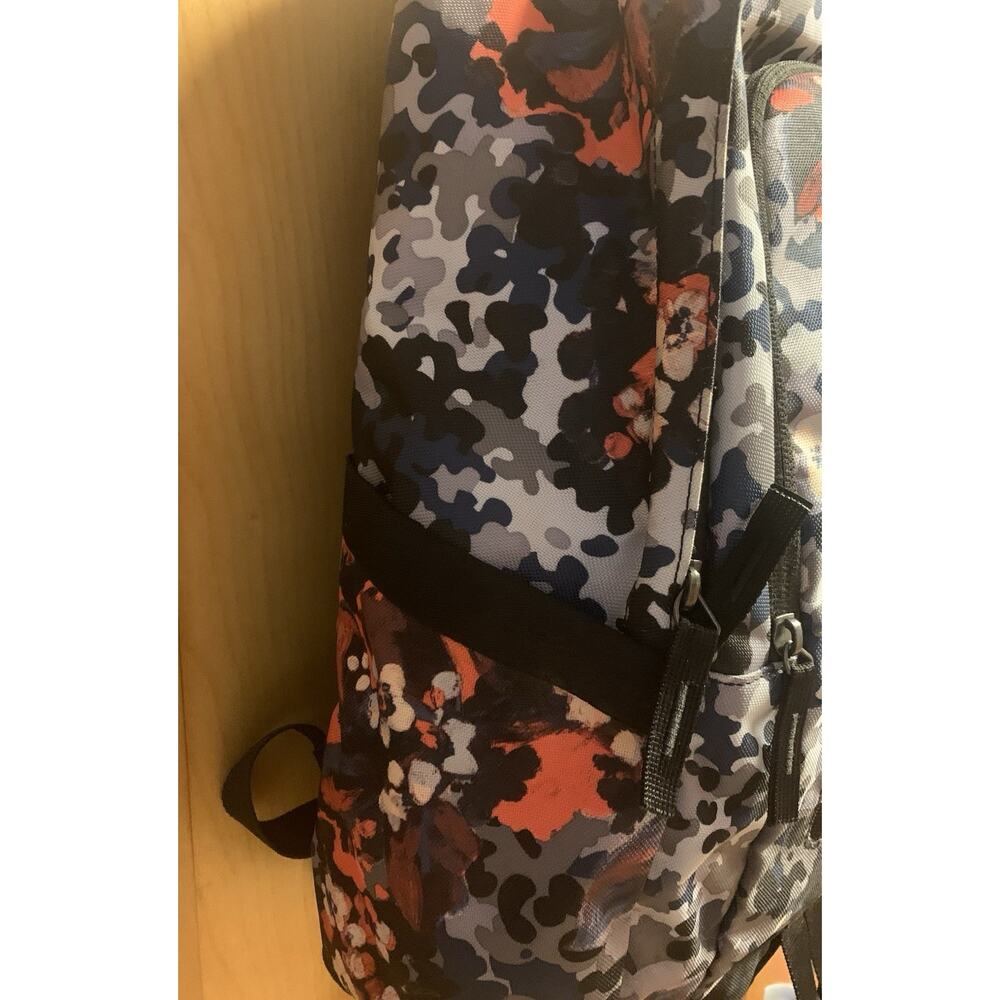 NIke 72 Floral Backback All Access Laptop Sleeve and Multi Storage Compartments - Picture 5 of 8
